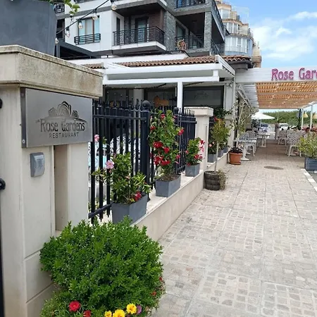 Διαμέρισμα Rose Gardens Πομόριε