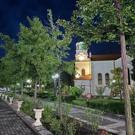 Διαμέρισμα Rose Gardens *